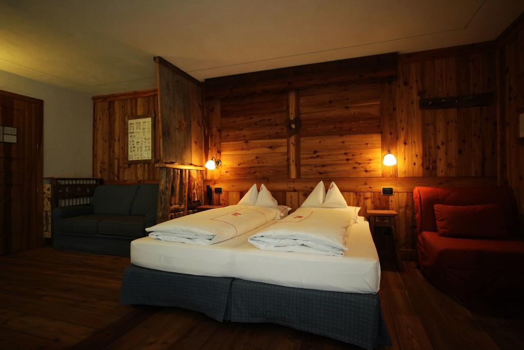 La Torretta Hotel Challand-Saint-Anselme Ngoại thất bức ảnh