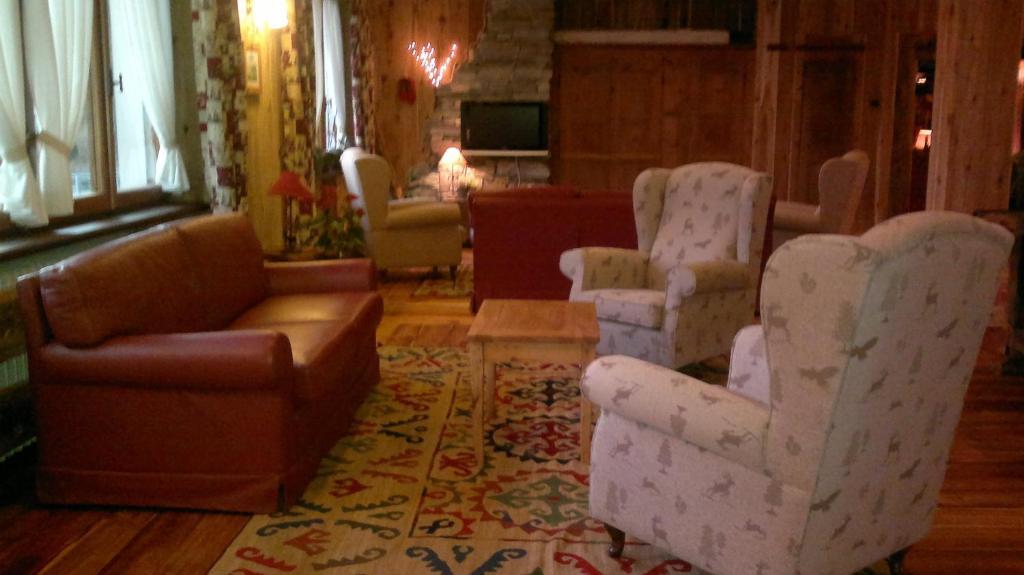 La Torretta Hotel Challand-Saint-Anselme Ngoại thất bức ảnh